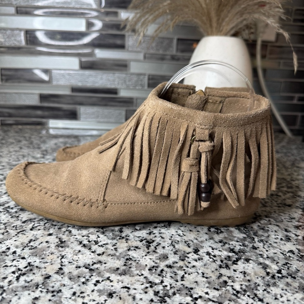 Minnetonka Women's Leather Suede Fringe Moccasin Booties Size 6